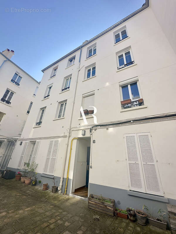 Appartement à PARIS-11E