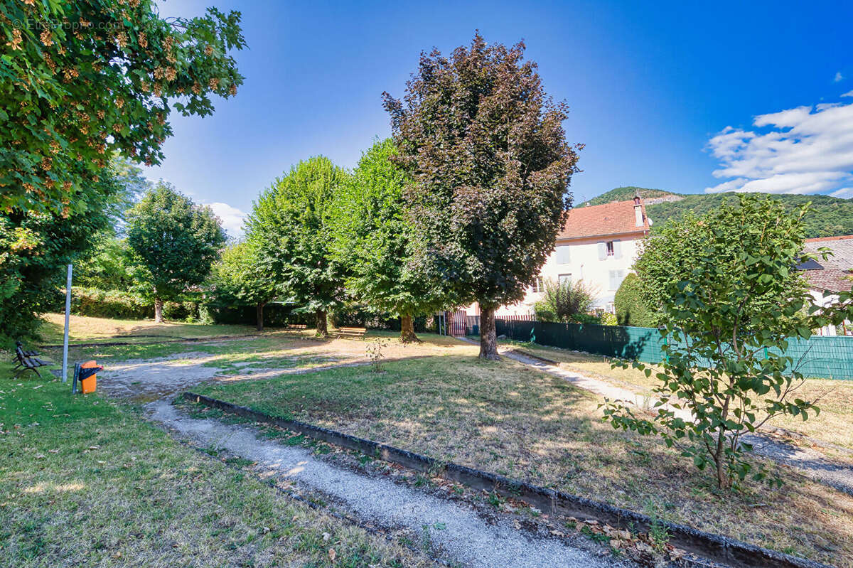 Appartement 82m² avec vue panoramique sur les montagnes ? Garage inclus - photo 16