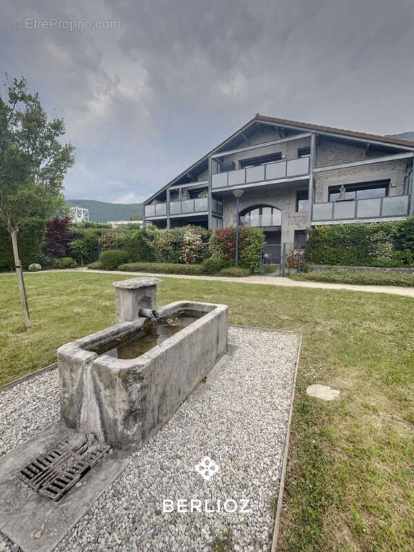 Appartement à MEYLAN