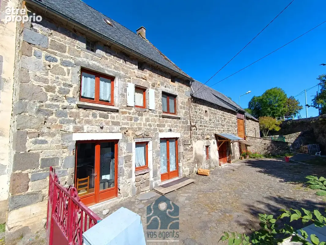 Photo Maison à Saint-Nectaire au prix de 215 000€