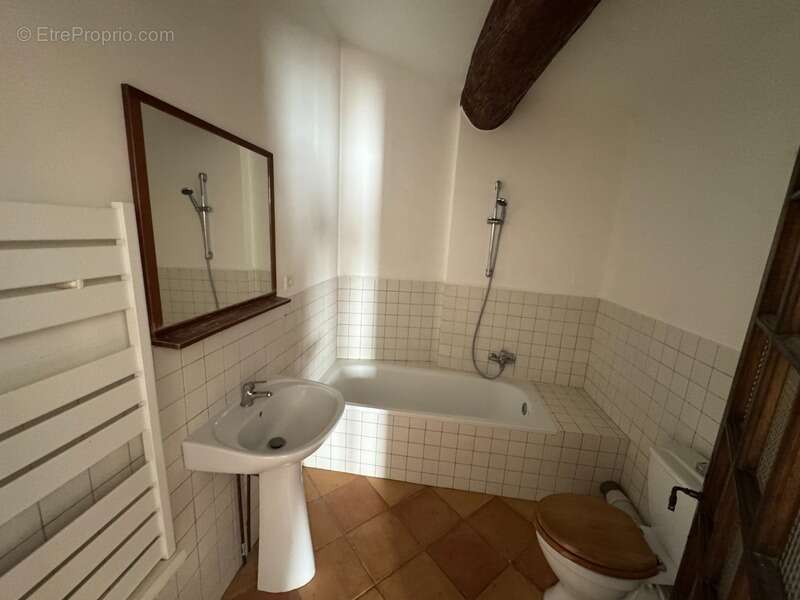 Maison à SERVIES-EN-VAL