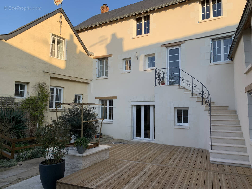 Maison à SAINTE-MAURE-DE-TOURAINE