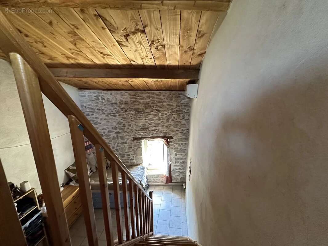 Maison à CLARENSAC