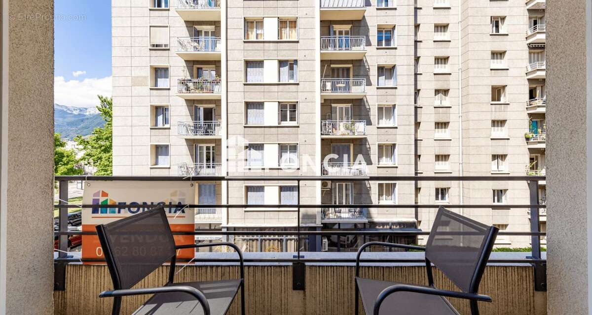 Grenoble mutualiste appartement t4 avec cachet - dpe classe c - photo 4