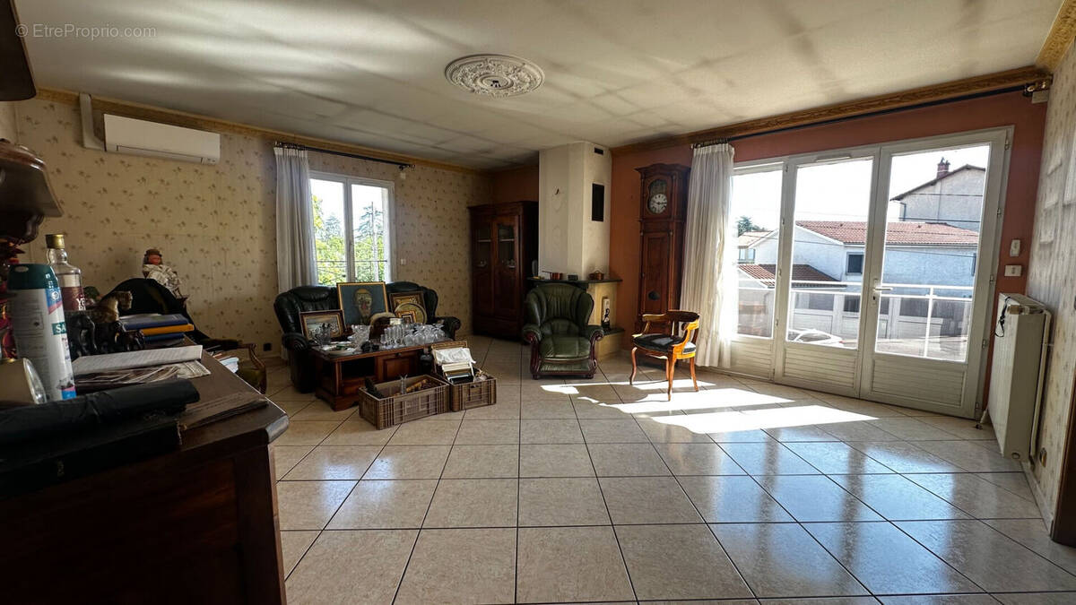 Appartement à GIVORS
