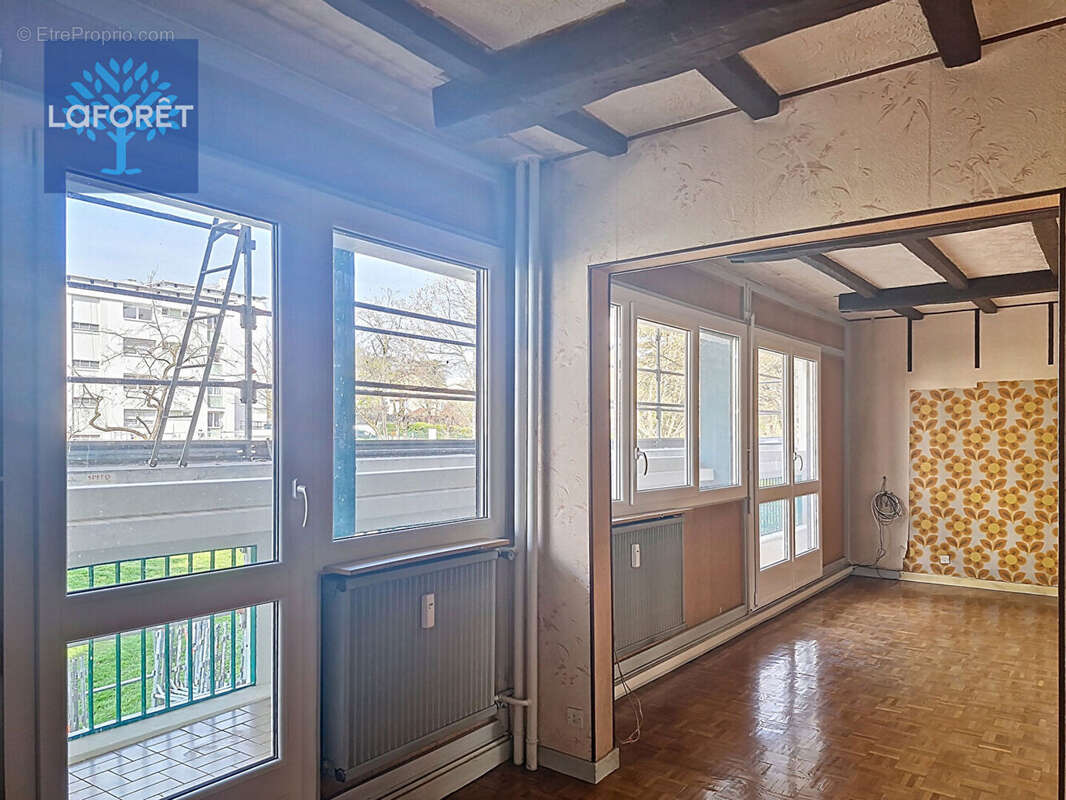 Appartement à OULLINS