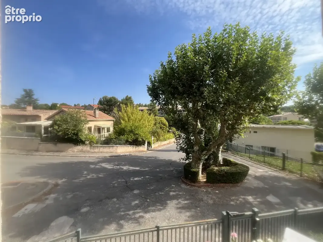 Aix en Provence. Proche centre ville et facultés Droit. Appartement 2 pièces de 42,60m2 avec ascenseur et park - photo 7
