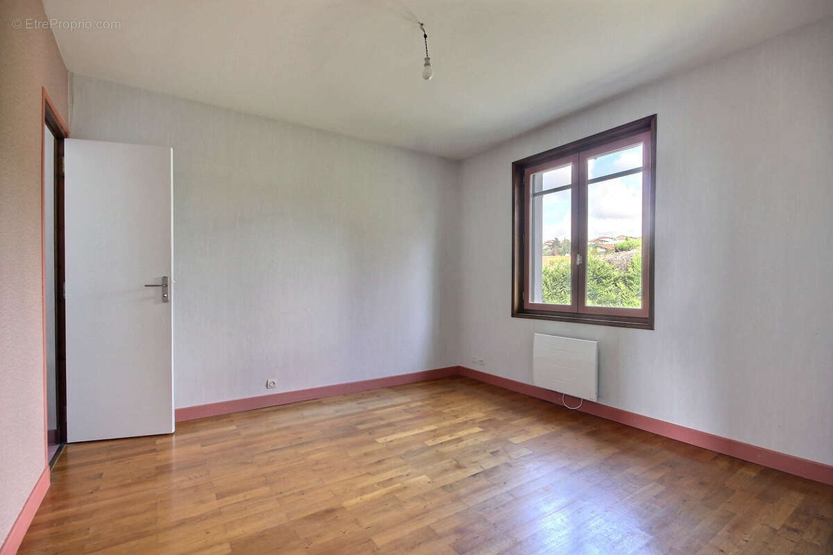 Maison à SAINT-GALMIER