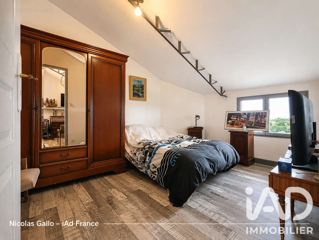 Maison 115 m² à Targon  - photo 9