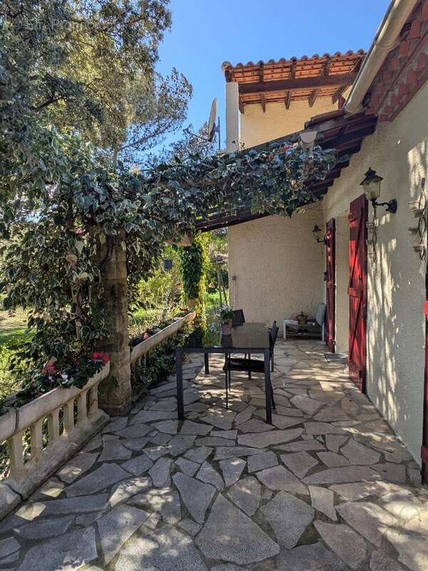 Maison à SUSSARGUES