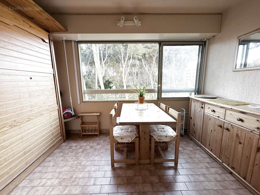 Appartement à SIX-FOURS-LES-PLAGES