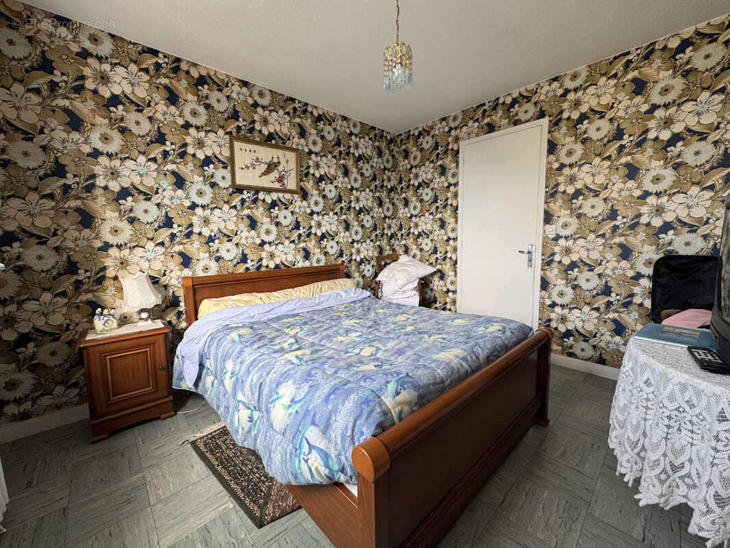 Maison à DONVILLE-LES-BAINS