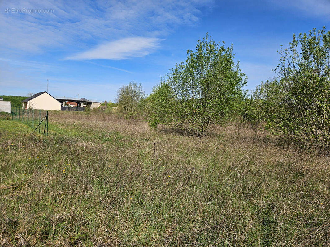 Terrain à ROMILLY-SUR-SEINE