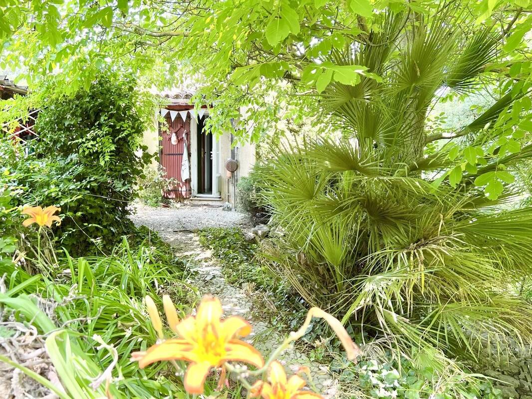 Maison à FLASSANS-SUR-ISSOLE
