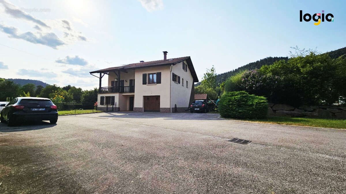 Maison à GRANDFONTAINE