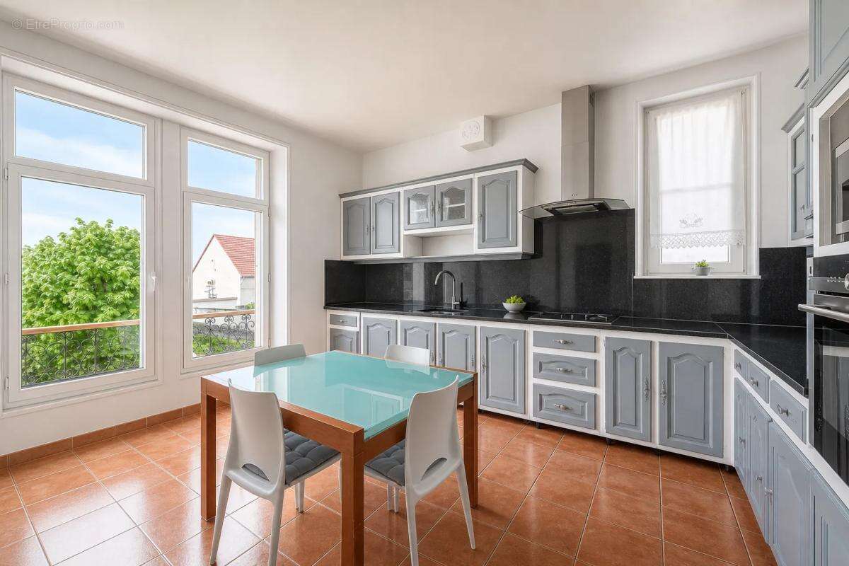 Maison à CHATEAU-THIERRY