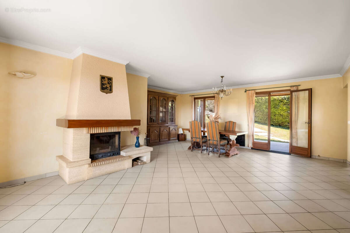 Photo 9 - Maison à SIMANDRES