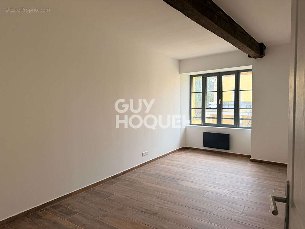 Appartement à BYANS-SUR-DOUBS