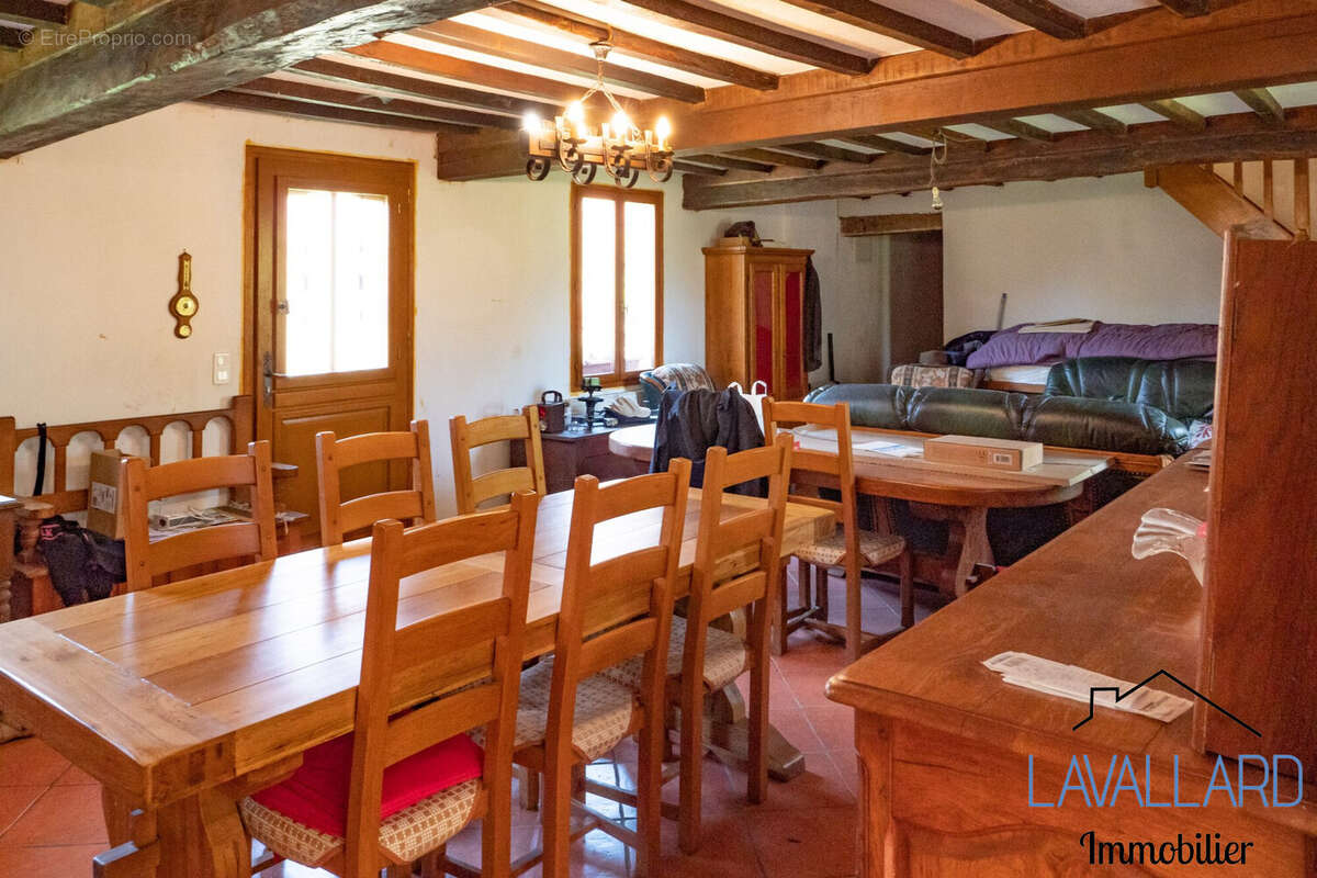 Maison à BEAUFORT-EN-SANTERRE