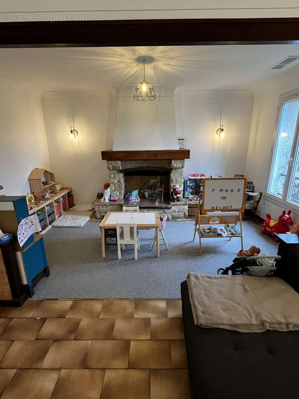 Maison à SAINTE-COLOMBE-EN-BRUILHOIS