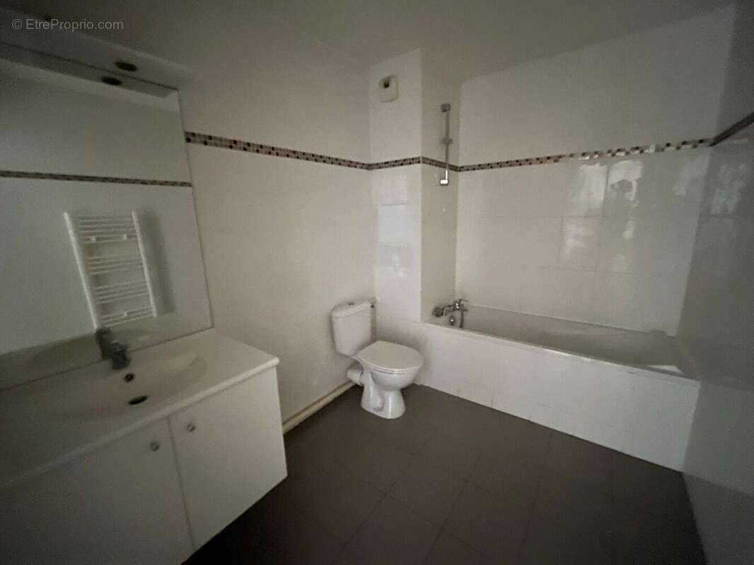 Appartement à CHAVILLE