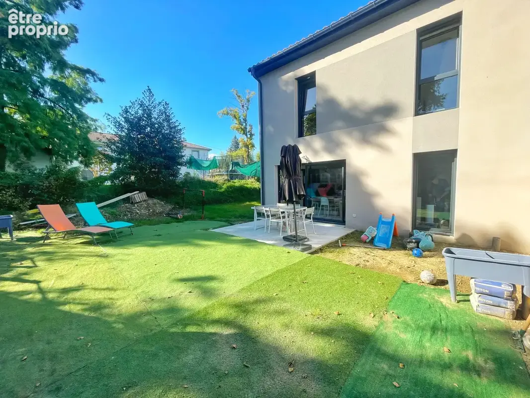 Maison T5 de 2024 à Chuzelles - photo 8