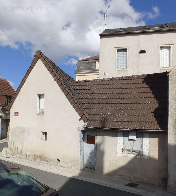 Vente immeuble de rapport defiscalisation centre ville montlucon - photo 3