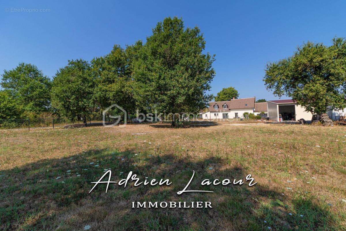 Belle maison familiale de style solognote - photo 18