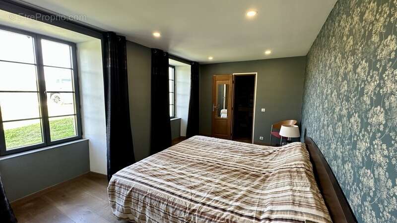 Maison à CHALLIGNAC