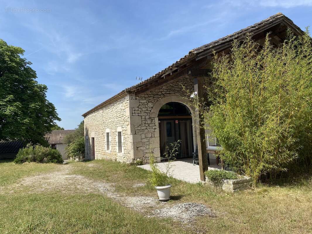 Ensemble authentique de fermes en pierre du Quercy - Porte-du-Quercy - photo 17
