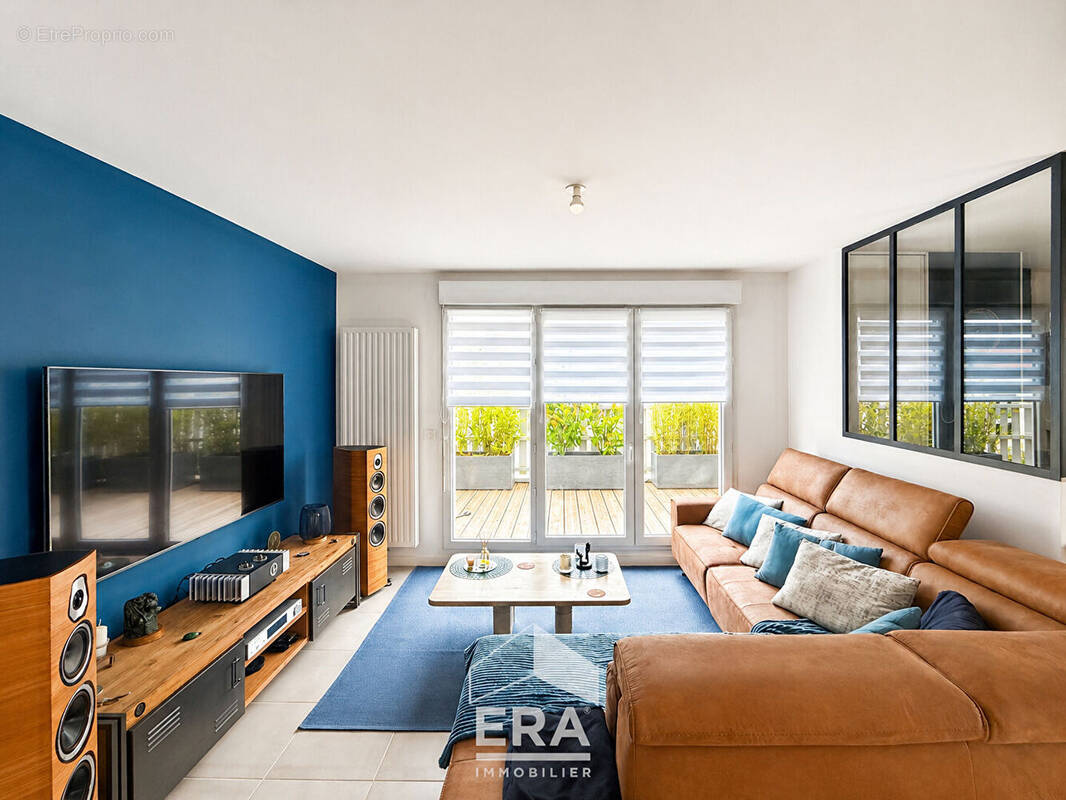 Appartement à PAREMPUYRE