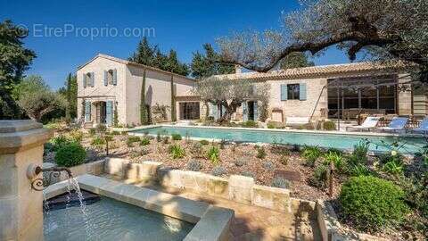 Maison à MAUSSANE-LES-ALPILLES