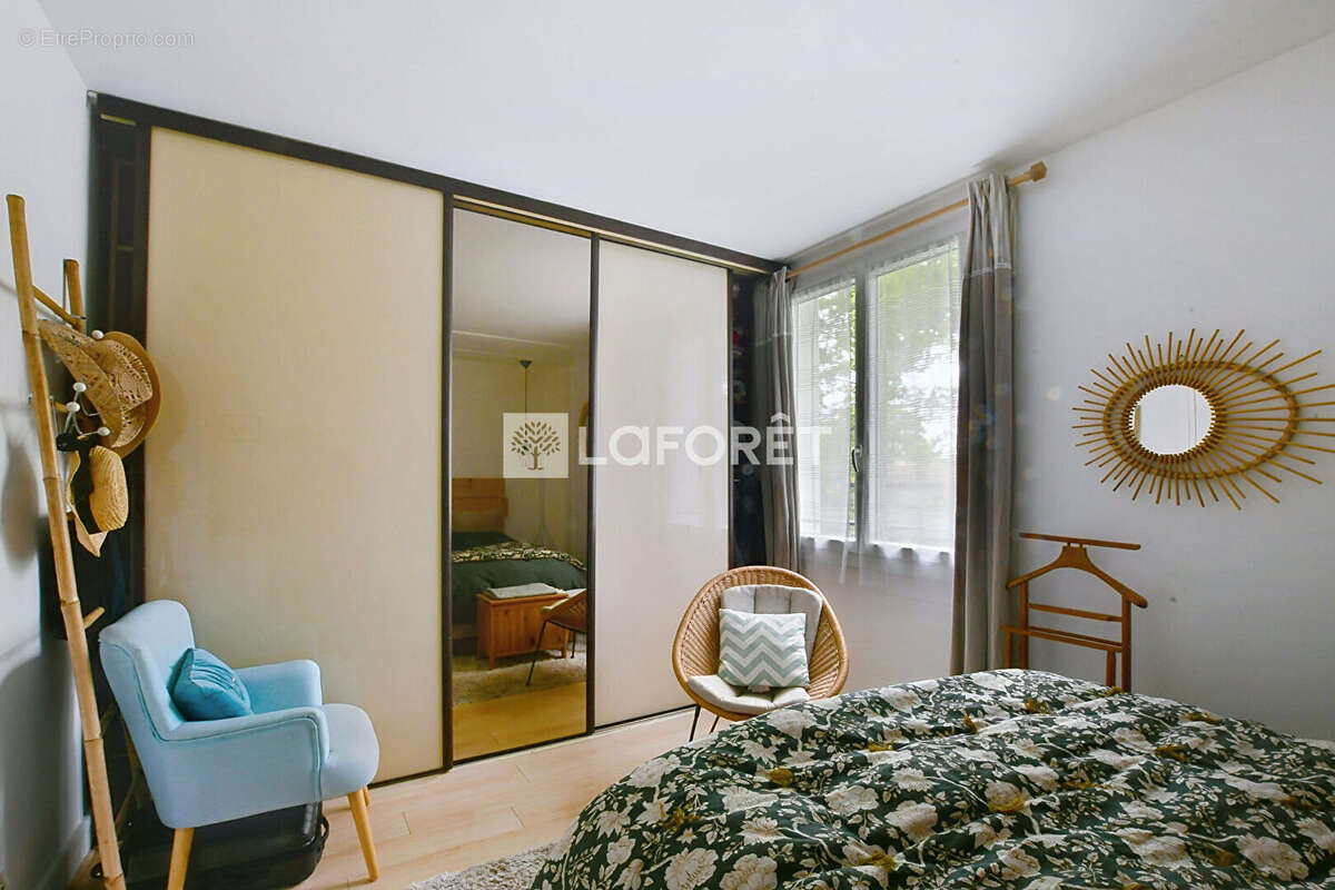 Appartement à LA CELLE-SAINT-CLOUD