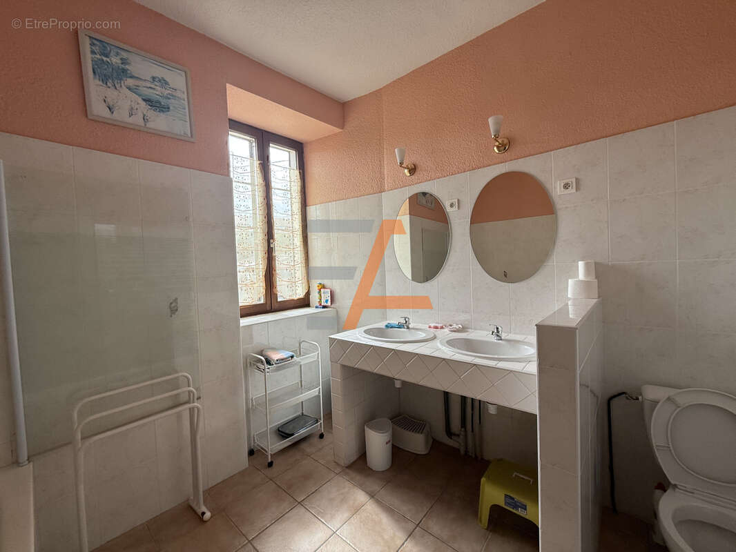 Maison à LACHAPELLE-GRAILLOUSE