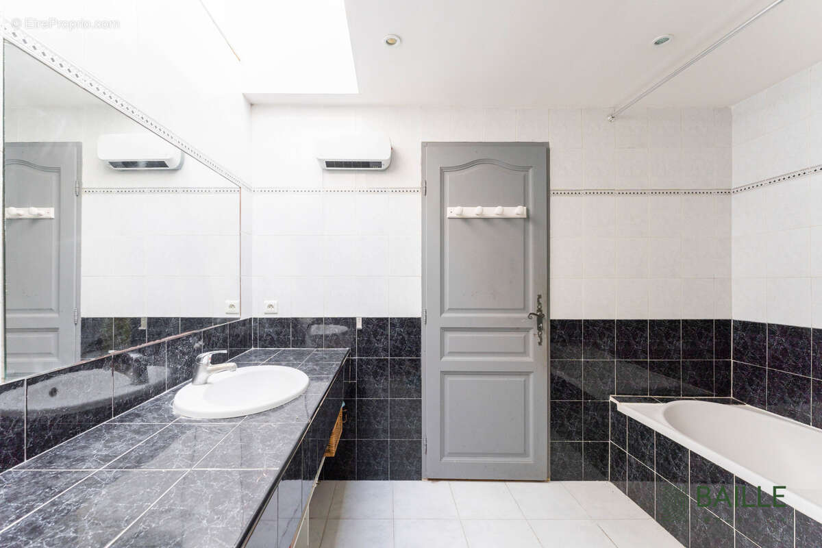 Maison à MARSEILLE-9E