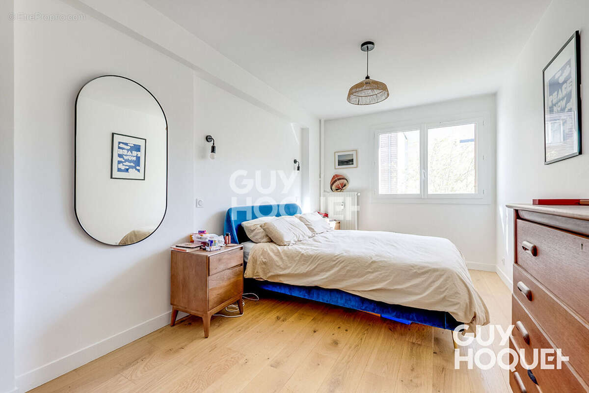 Appartement à PARIS-19E
