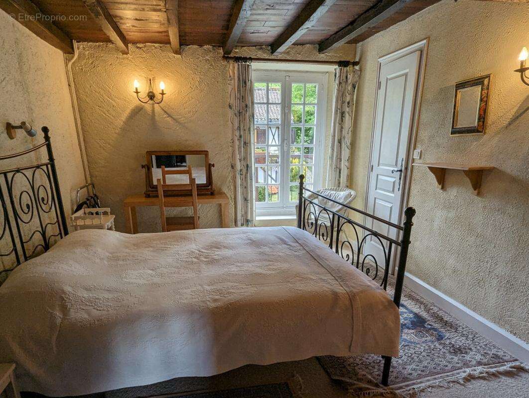 Maison à LA BASTIDE-DE-SEROU