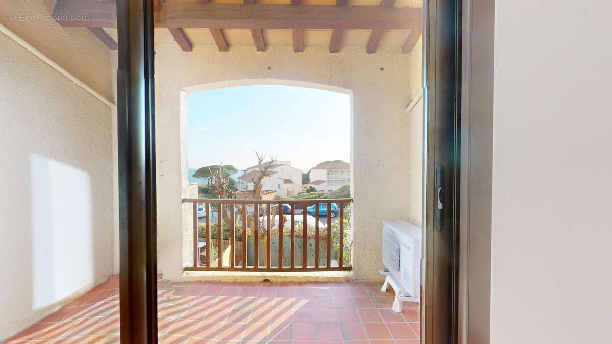 Appartement à SAUSSET-LES-PINS
