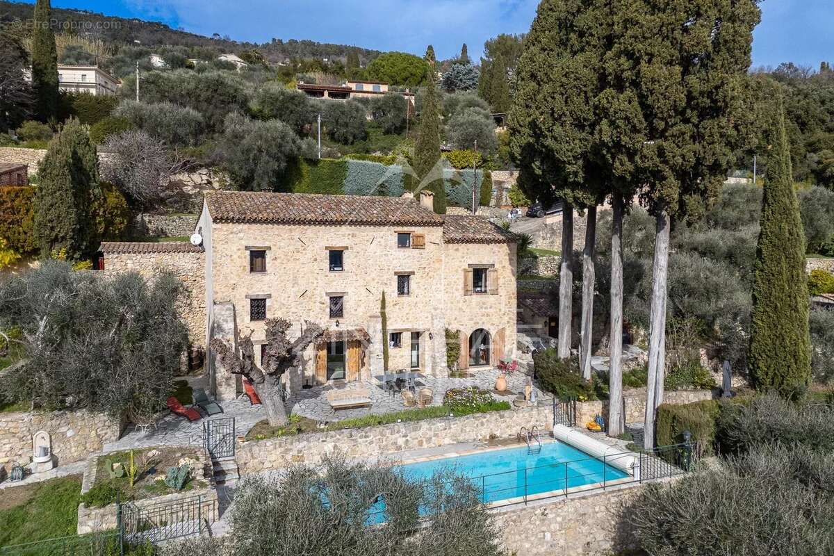 Maison à SPERACEDES