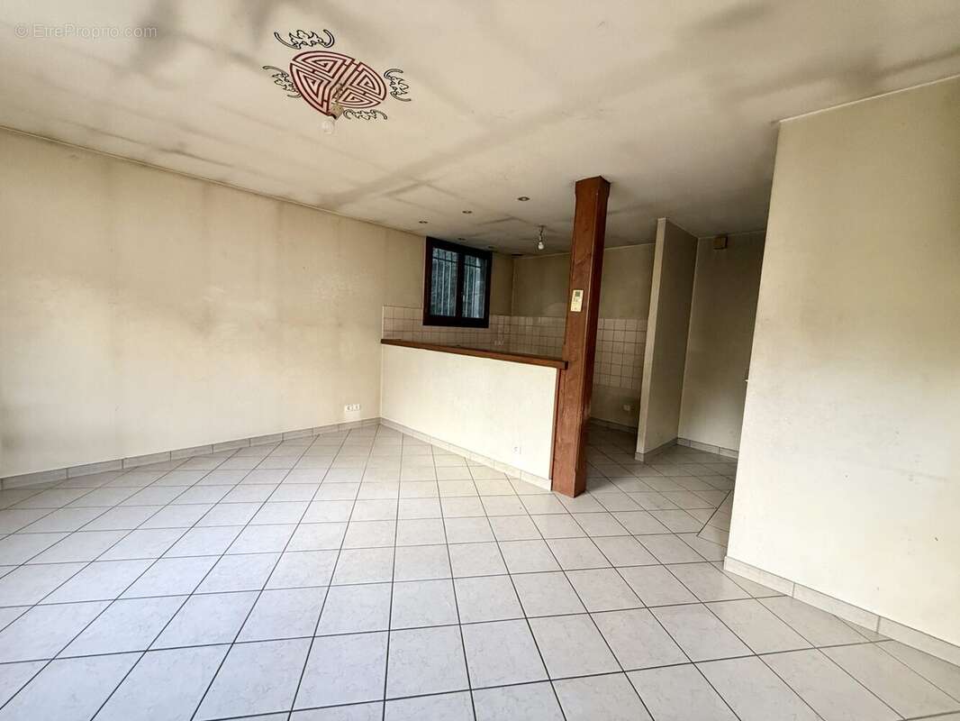 Appartement à BEAUJEU