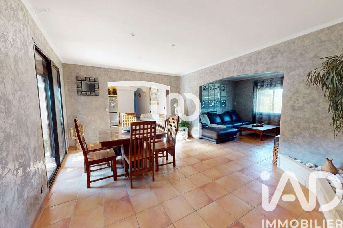 Photo 5 - Maison à PUISSALICON