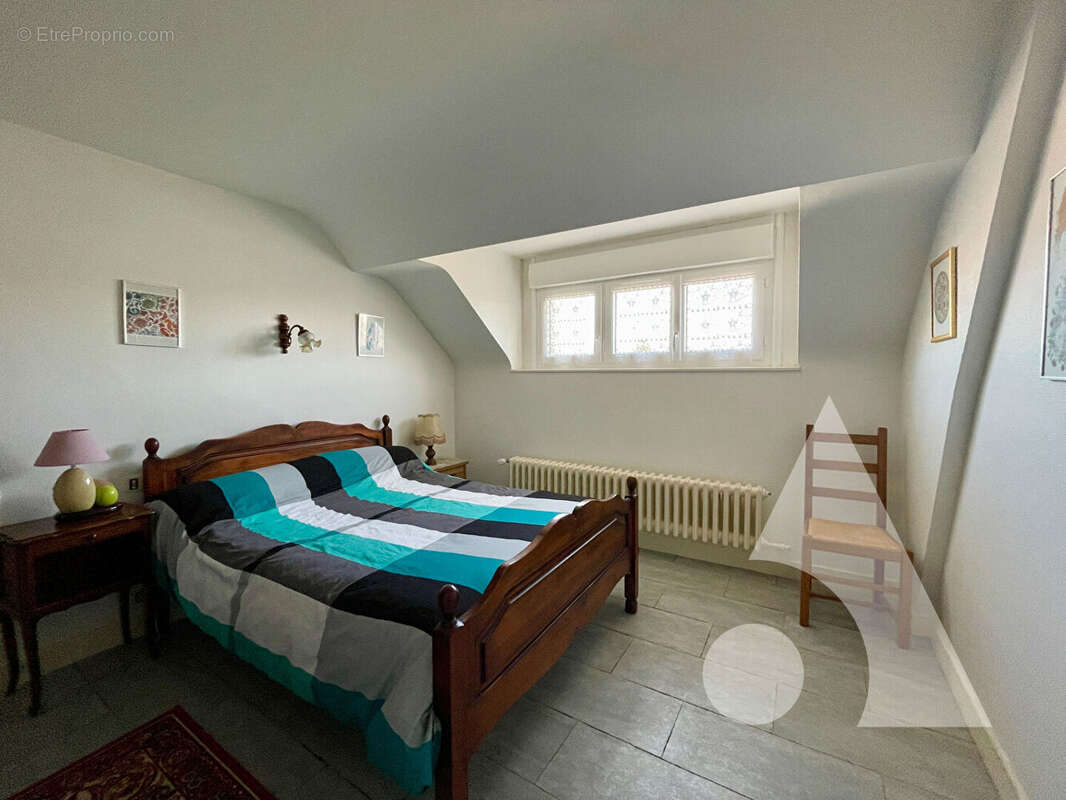 Maison à VILLETTE-SUR-AUBE