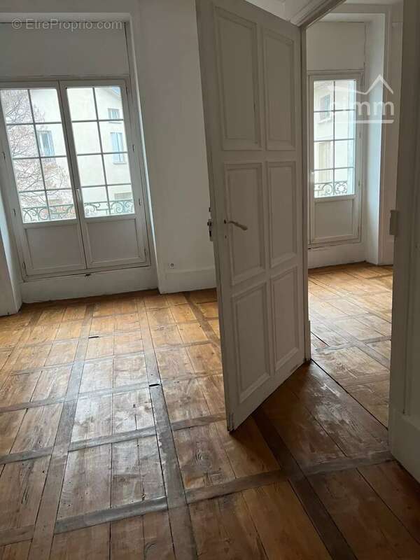 Appartement à ROMANS-SUR-ISERE