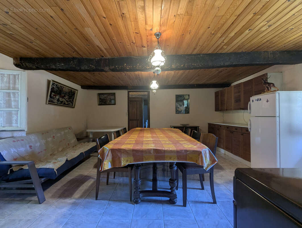 Authentique grange en pierres   Val d'Azun   Environ 150 m2 sur 4 000 m2 de terrain - photo 8