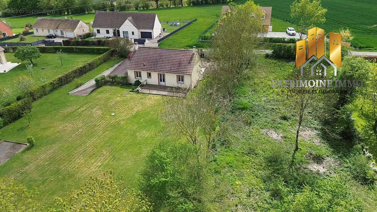 Maison à ARCONNAY