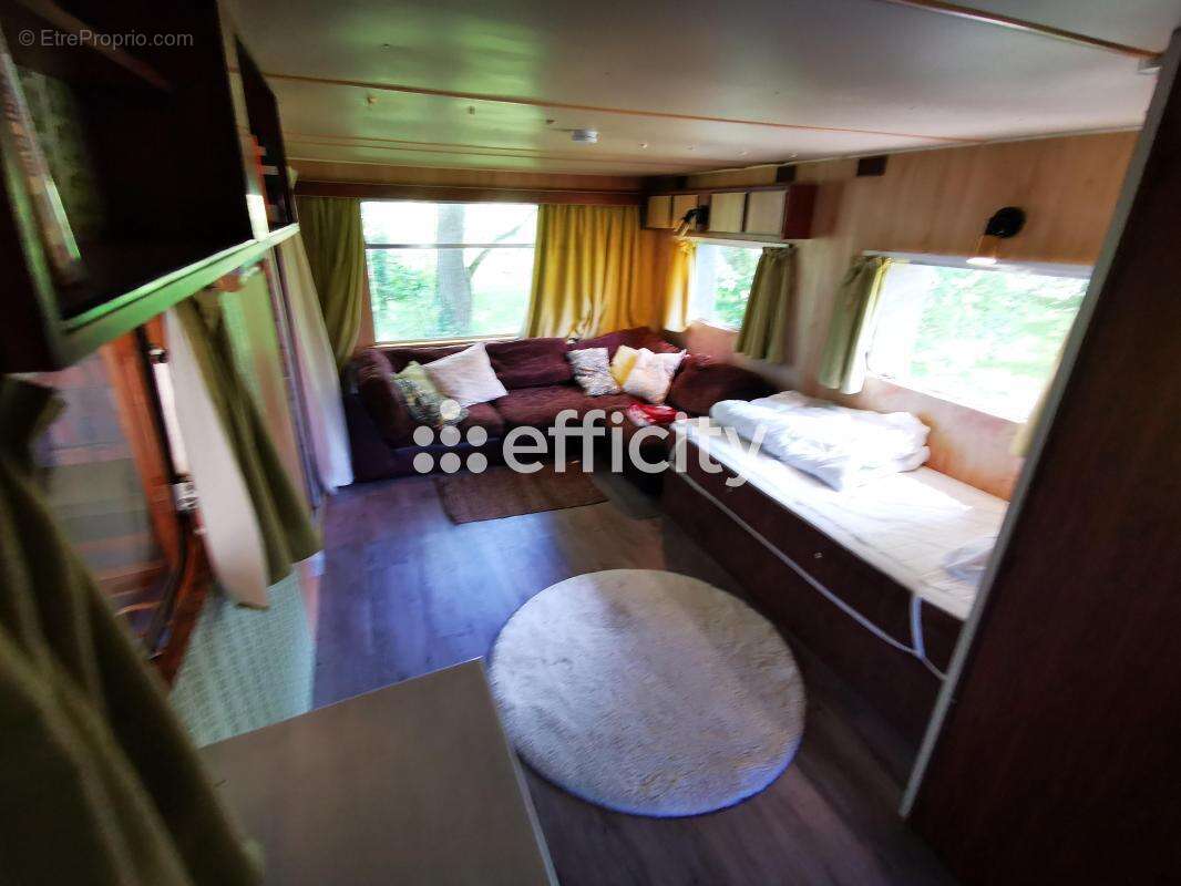 Maison 112 m² à Landelles-Et-Coupigny  - photo 26