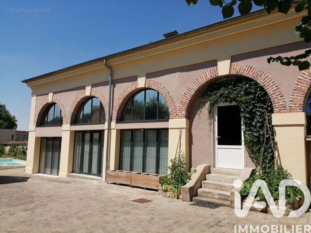 Photo 2 - Maison à CHAILLY-EN-BIERE