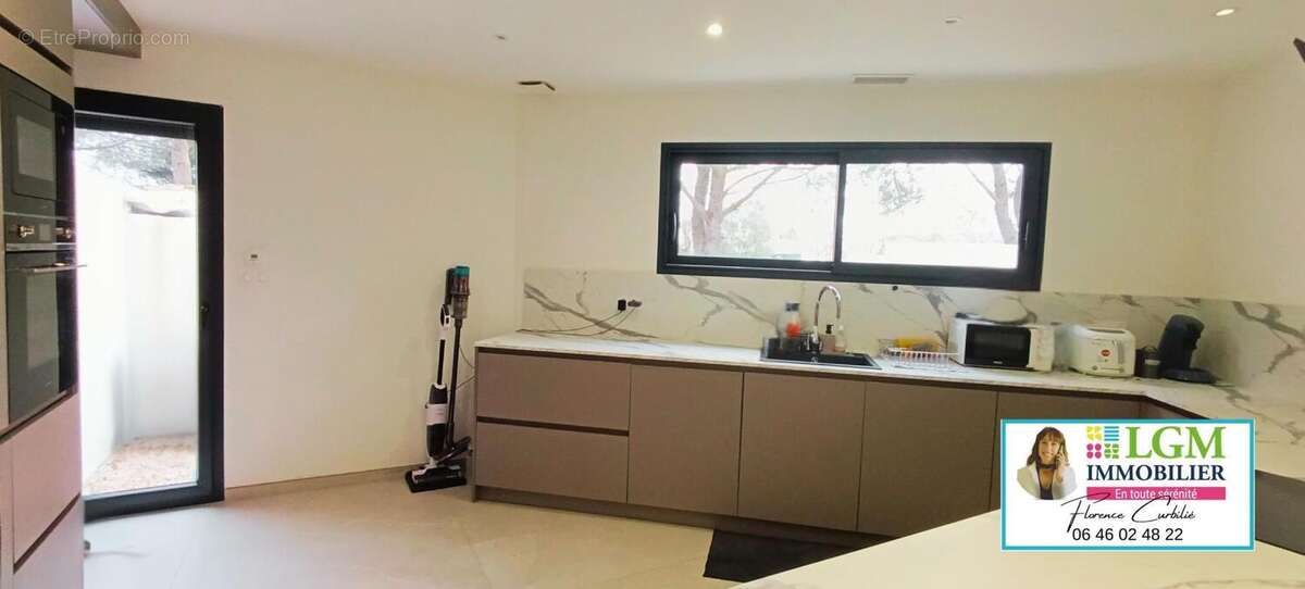 Maison à LA CALMETTE