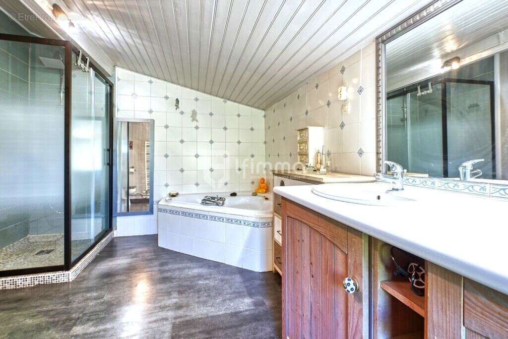 Maison à LUGON-ET-L'ILE-DU-CARNAY