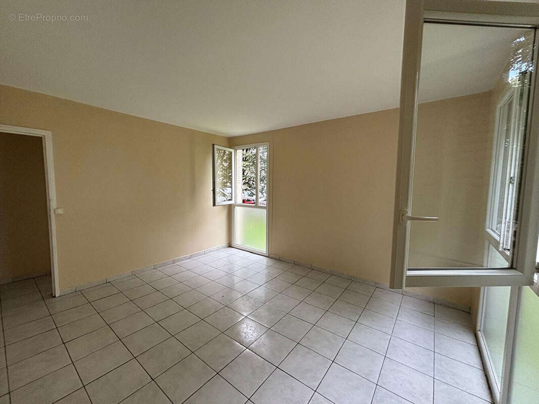 Appartement à SARCELLES